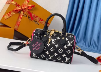 Louis Vuitton Black Cowhide Leather Small Shoulder & Top-Handle Bag