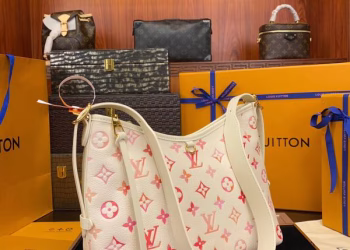 Louis Vuitton CarryAll PM Tote Bag