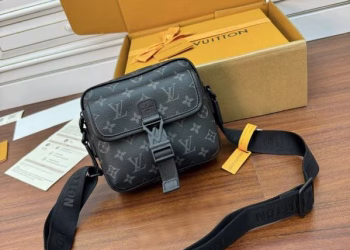 Louis Vuitton Getaway Canvas Messenger Bag