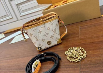 Louis Vuitton Mini Bucket Bag (Shaomai Bag)